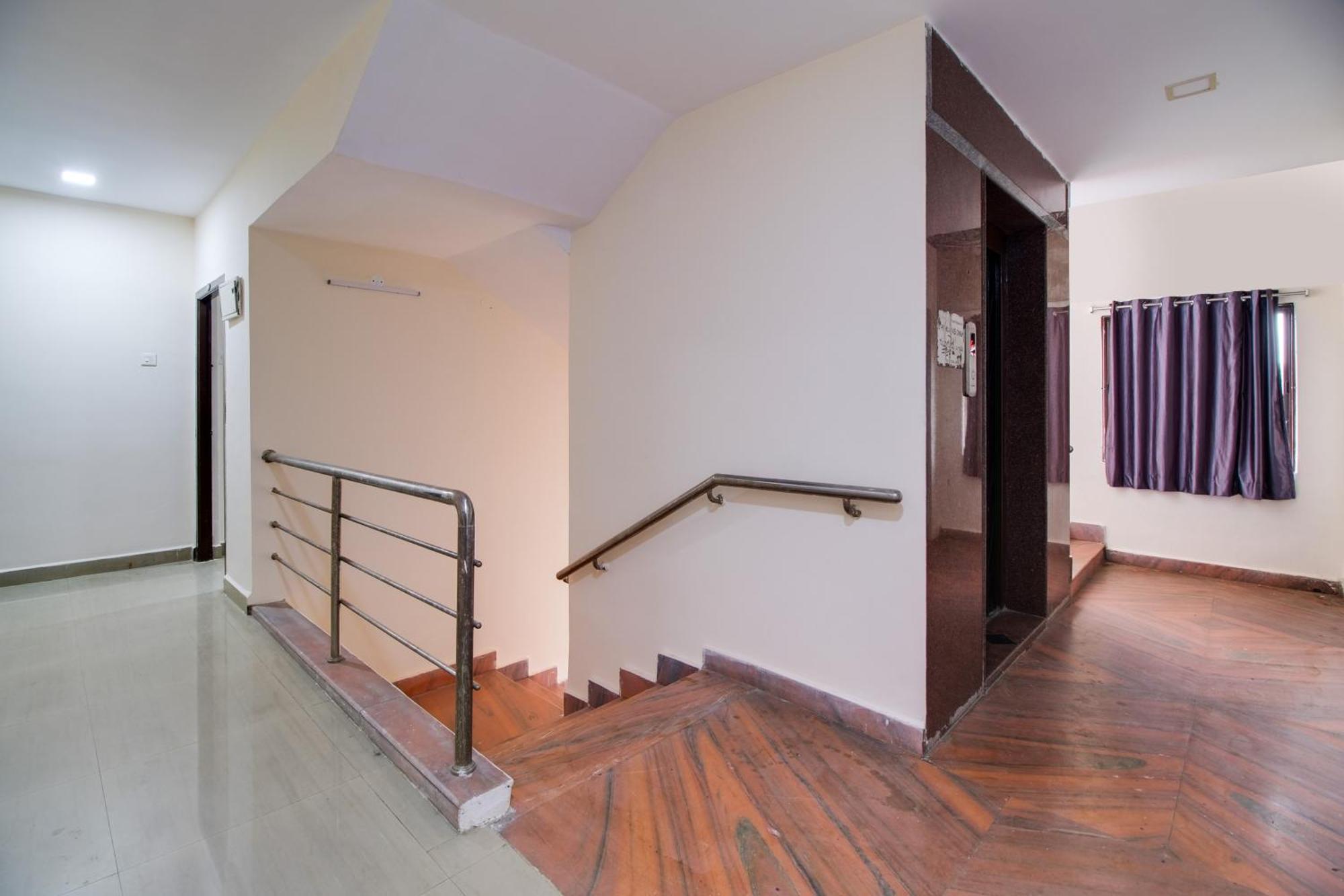 Hotel O Sai Capital Vijayawāda Exterior photo